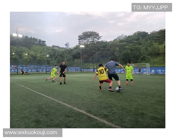 上海7人制足球场全景探秘体验足球激情与团队合作的完美结合